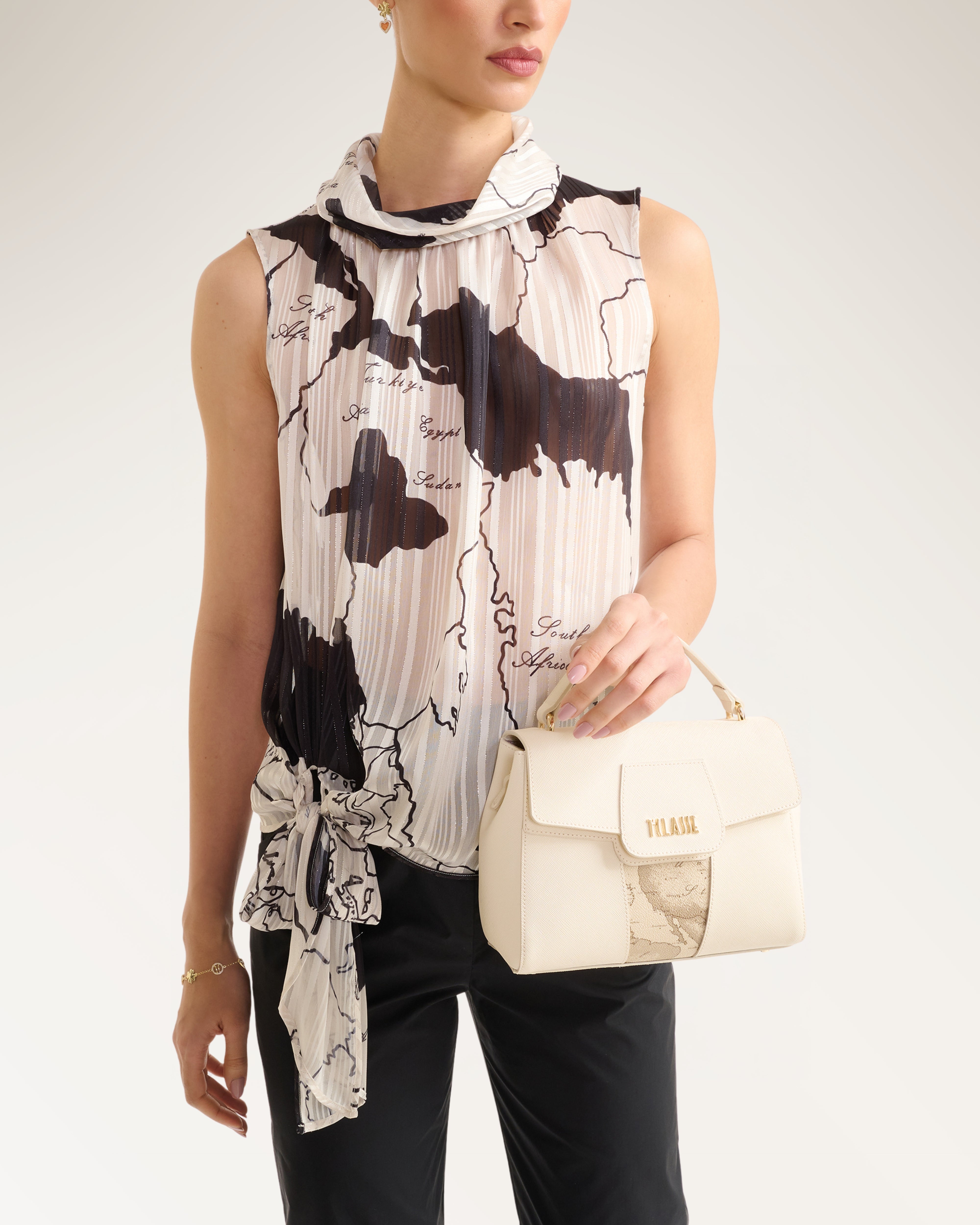 Shoulder Bag With Fl Ivory
