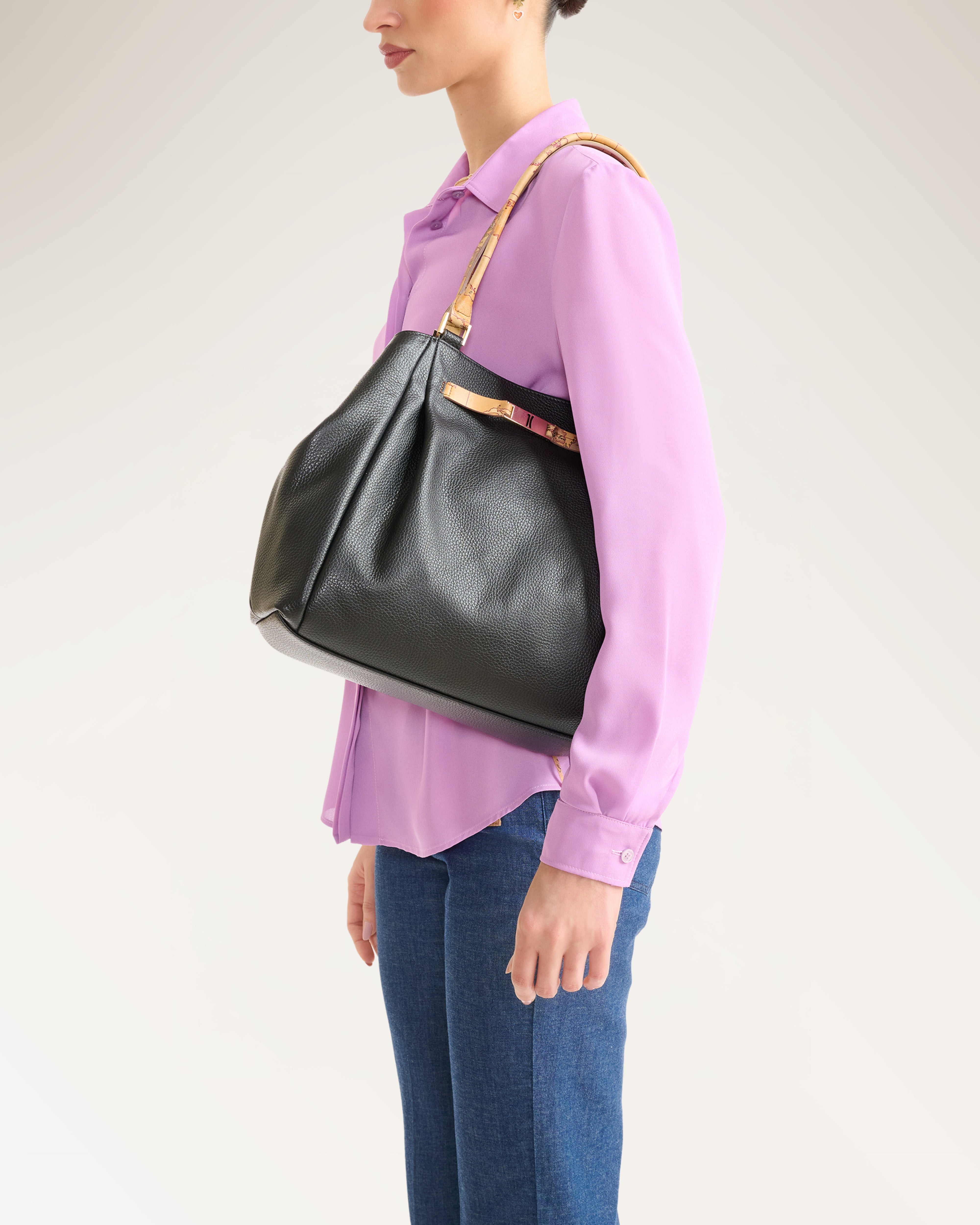Maxi Black Shopping Bag