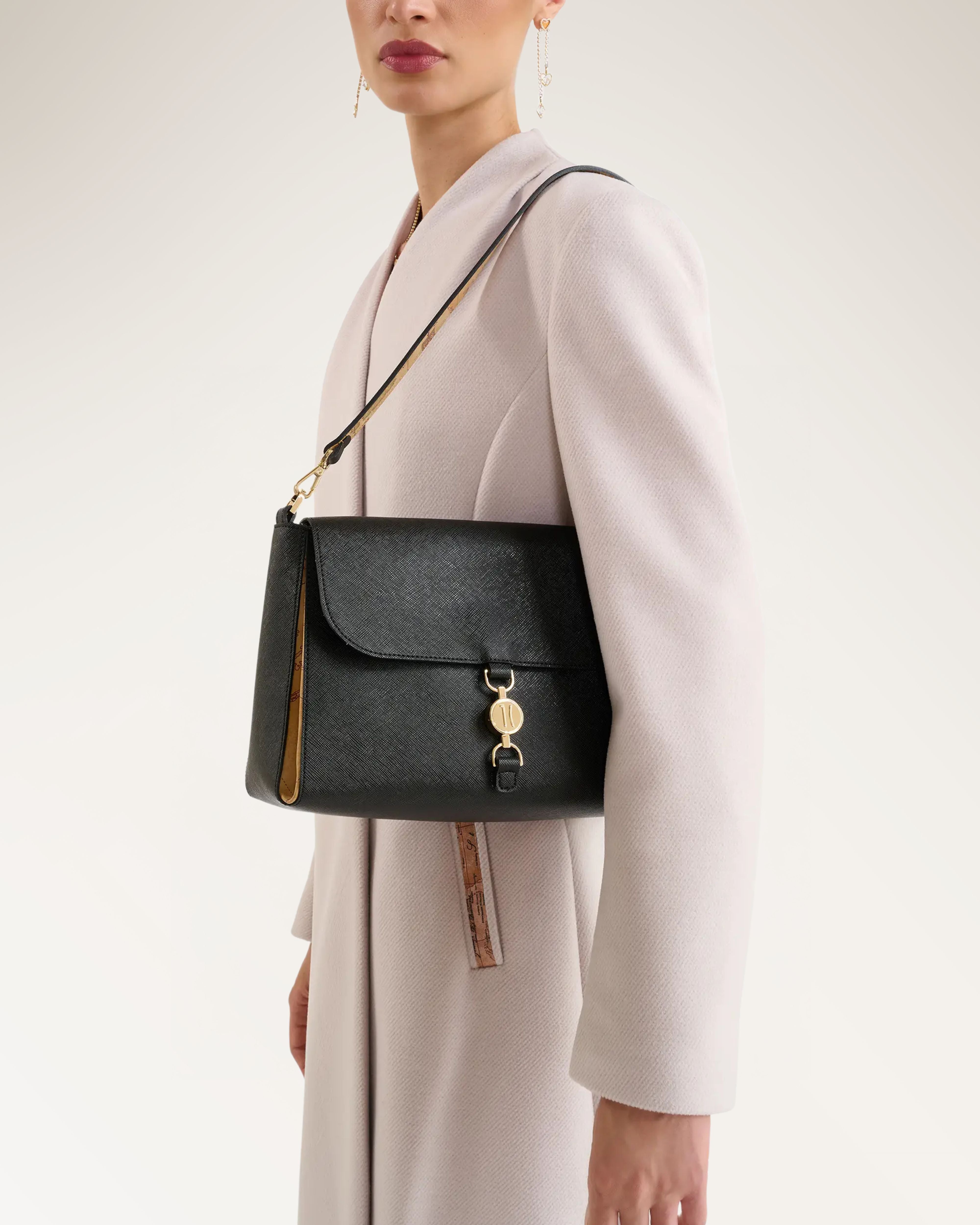 Shoulder Bag With Fl Black
